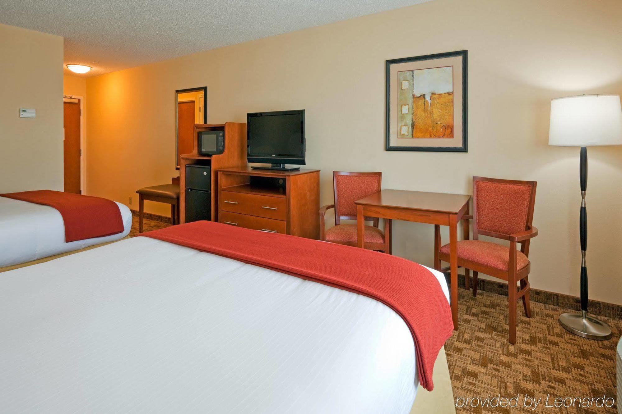 Holiday Inn Express Phenix City-Fort Benning By Ihg Exterior photo